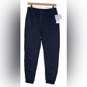NEW Beyond Yoga Hold the Line Drawcord Cozy Fleece Jogger Workout Women XS‎